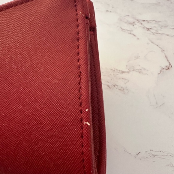 Elegant Red Clutch Faux Leather With Gold Chain Strap - Picture 7 of 7